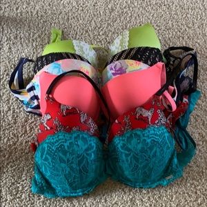 VS Set - 6 Bras! 36B